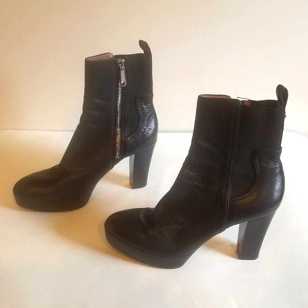 Donald J. Pliner leather heeled ankle boot…
